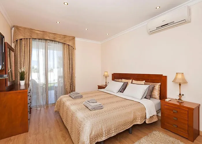 La Caleta Golf 빌라 아데제