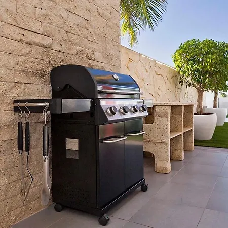 La Caleta Golf 别墅 *