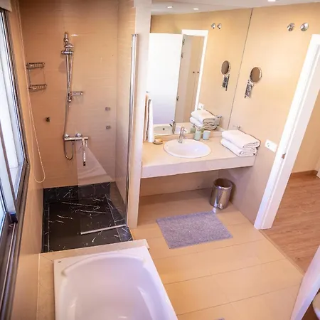 La Caleta Golf 别墅 *