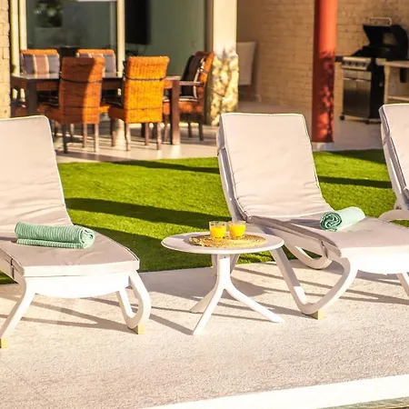 La Caleta Golf 别墅 *